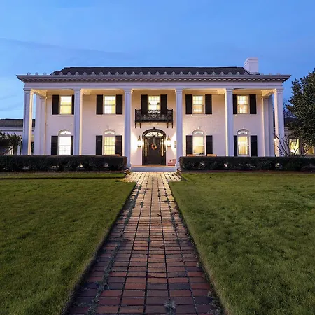 Wood Manor Guest House-3